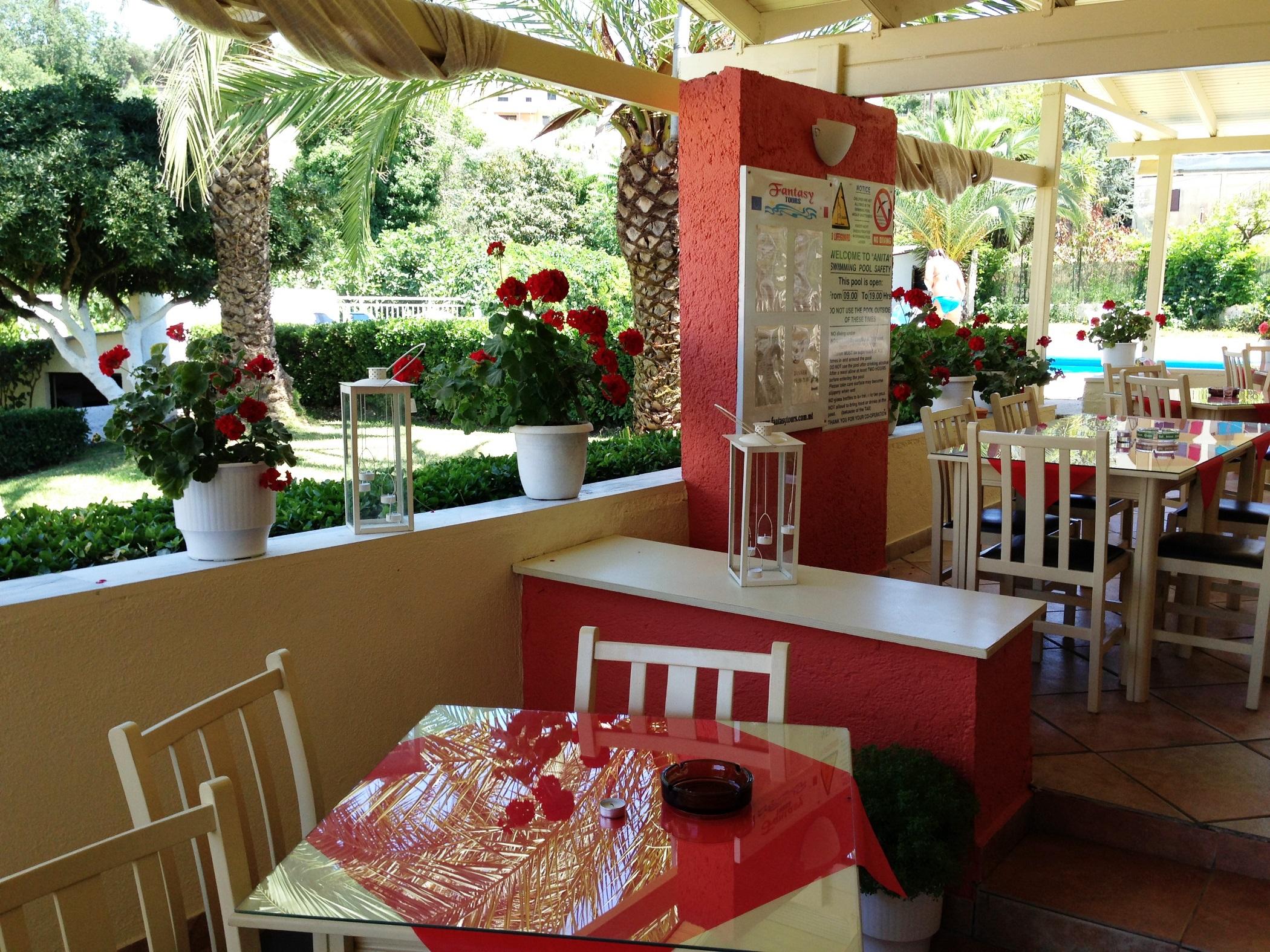 Anita Hotel Perama  Exterior photo
